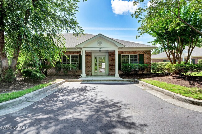 Building Photo - 1064 Headwater Cove Ln
