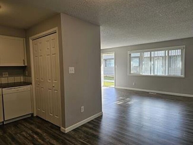 Foto del edificio - 1953-1953 S Owyhee St