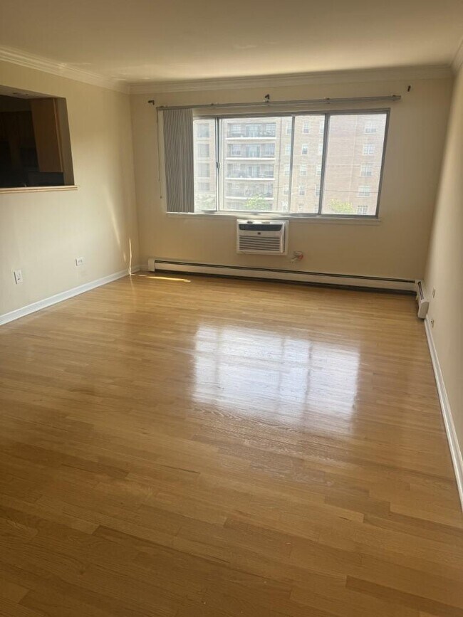 Foto del edificio - 205 W Miner St