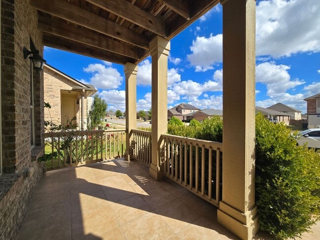 Building Photo - SECTION 8/HUD ACCEPTED - AVAILABLE NOW!