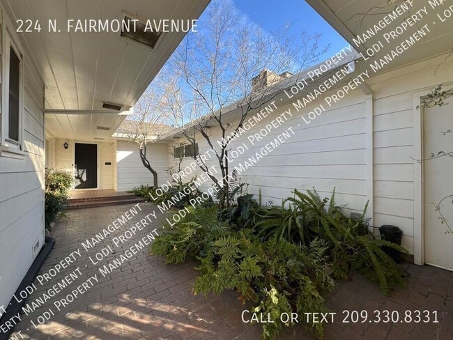 Building Photo - 224 N Fairmont Ave