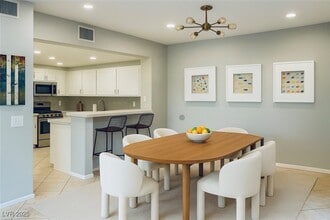 Building Photo - 10809 Garden Mist Dr