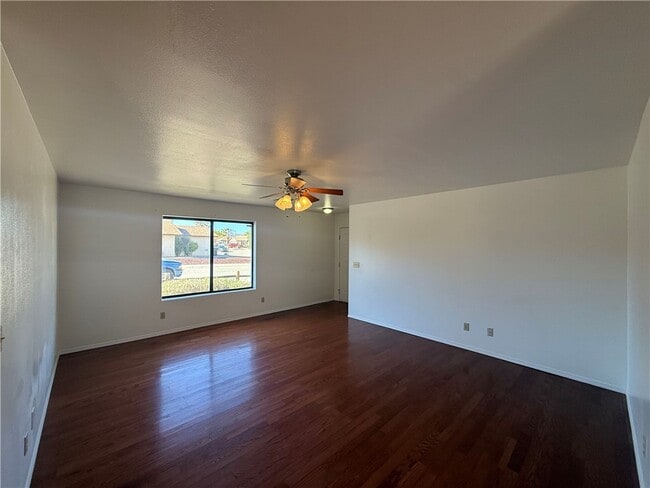 Foto del edificio - 1838 Golden Gate Ave