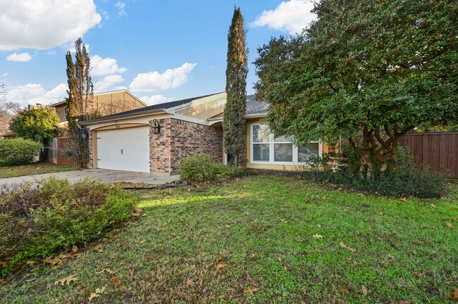 Building Photo - 3 Bedroom, 2.5 Bath Home in Flower Mound