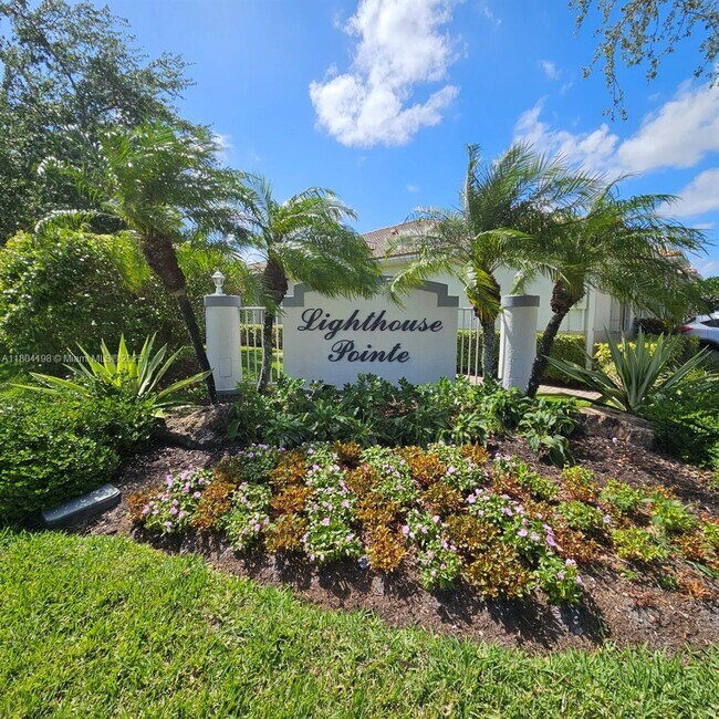 Foto del edificio - 9875 Galleon Dr