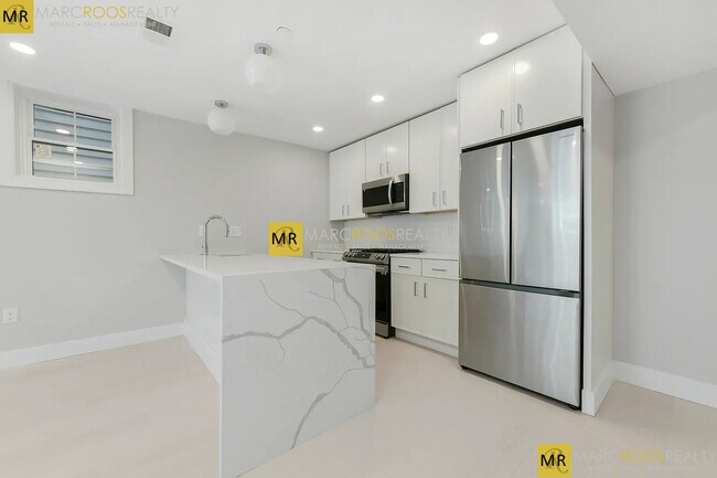 Foto del edificio - 228 Princeton St