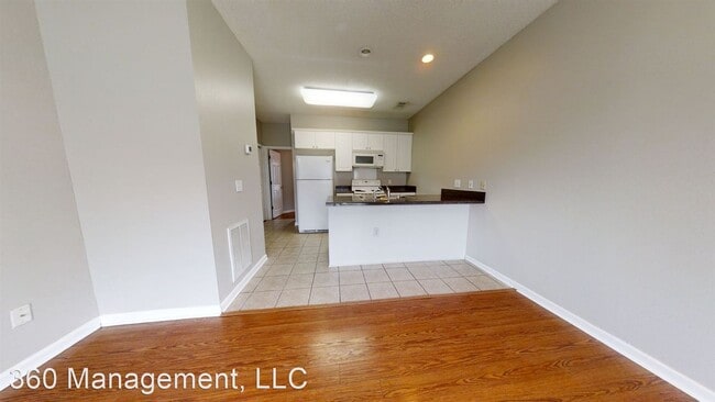 Building Photo - 3 br, 3 bath House - 552 Harper Ave Unit 3