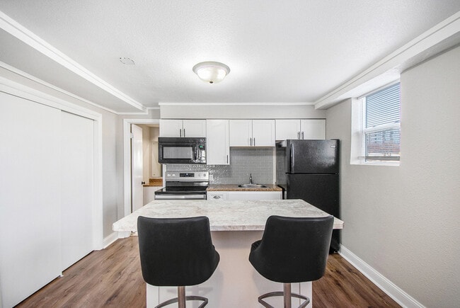 Photo - 3512 Dodge St Apartment