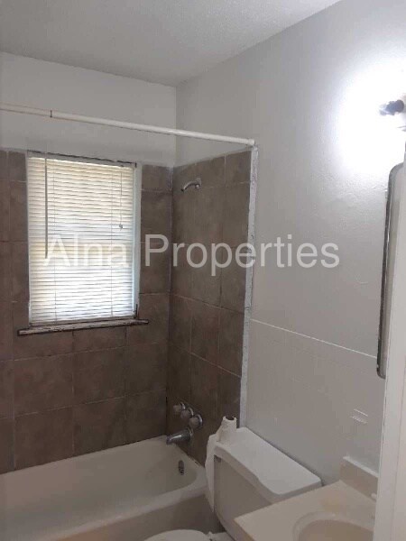 Building Photo - 422 Dawson Cir