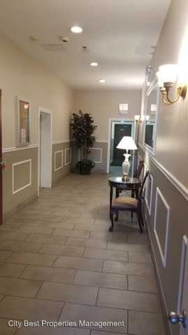 Foto del edificio - 5321 N Lincoln Ave