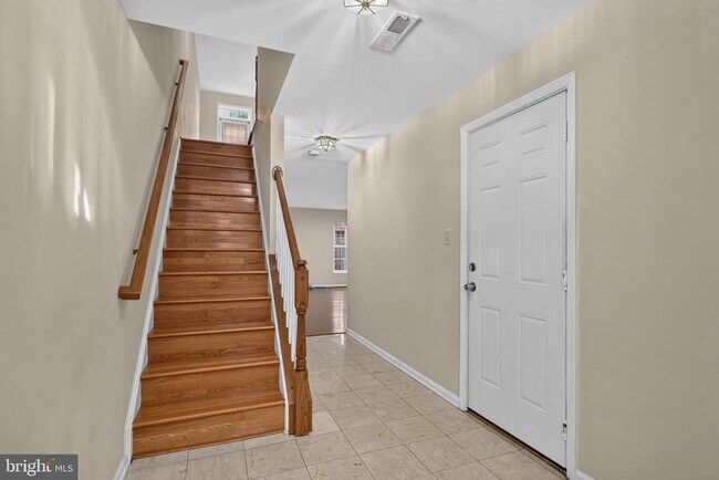 Building Photo - 5950 Ians Way
