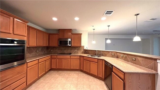 Building Photo - 813 Oatmeal Drive