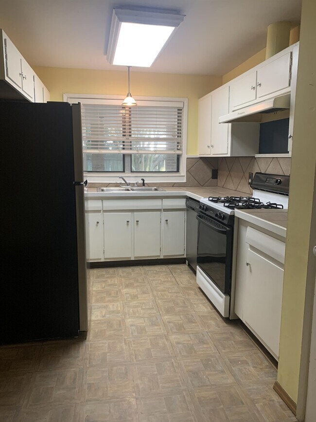 Foto del edificio - 8324 Argosy Ct