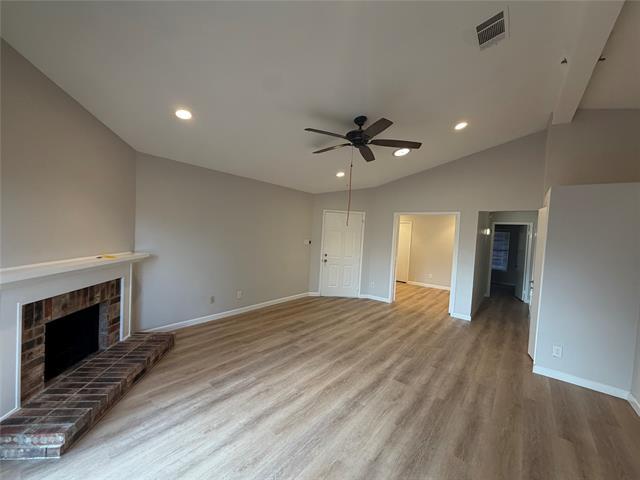 Foto del edificio - 3104 Boxwood Ln