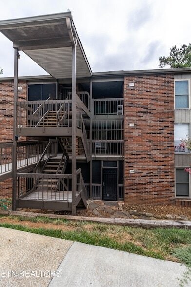 Building Photo - 454 Berlin Dr