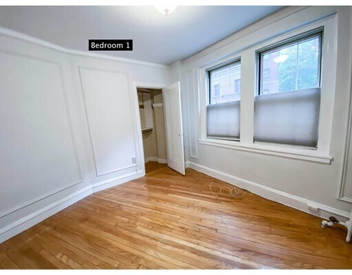 Foto del edificio - 1454 Beacon St