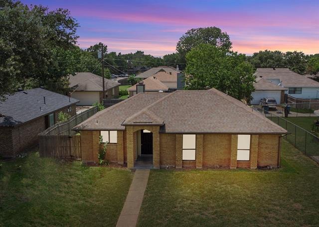 Foto principal - 2305 Windridge Ln