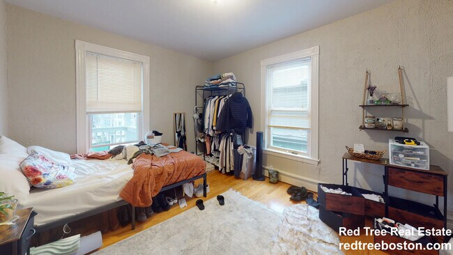 Building Photo - 350 Allston St