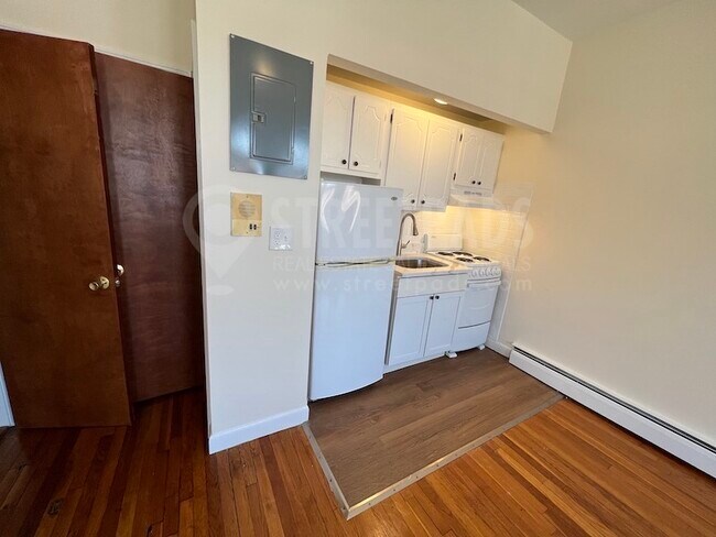 Building Photo - 60 Brighton Ave