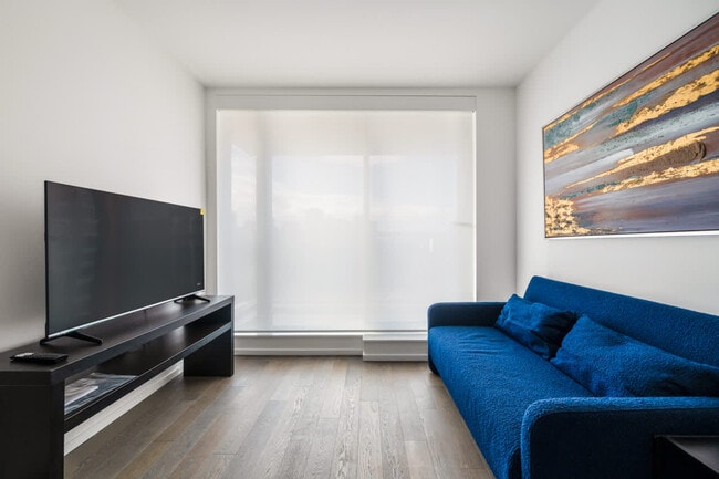 Photo du bâtiment - 1482 Robson St