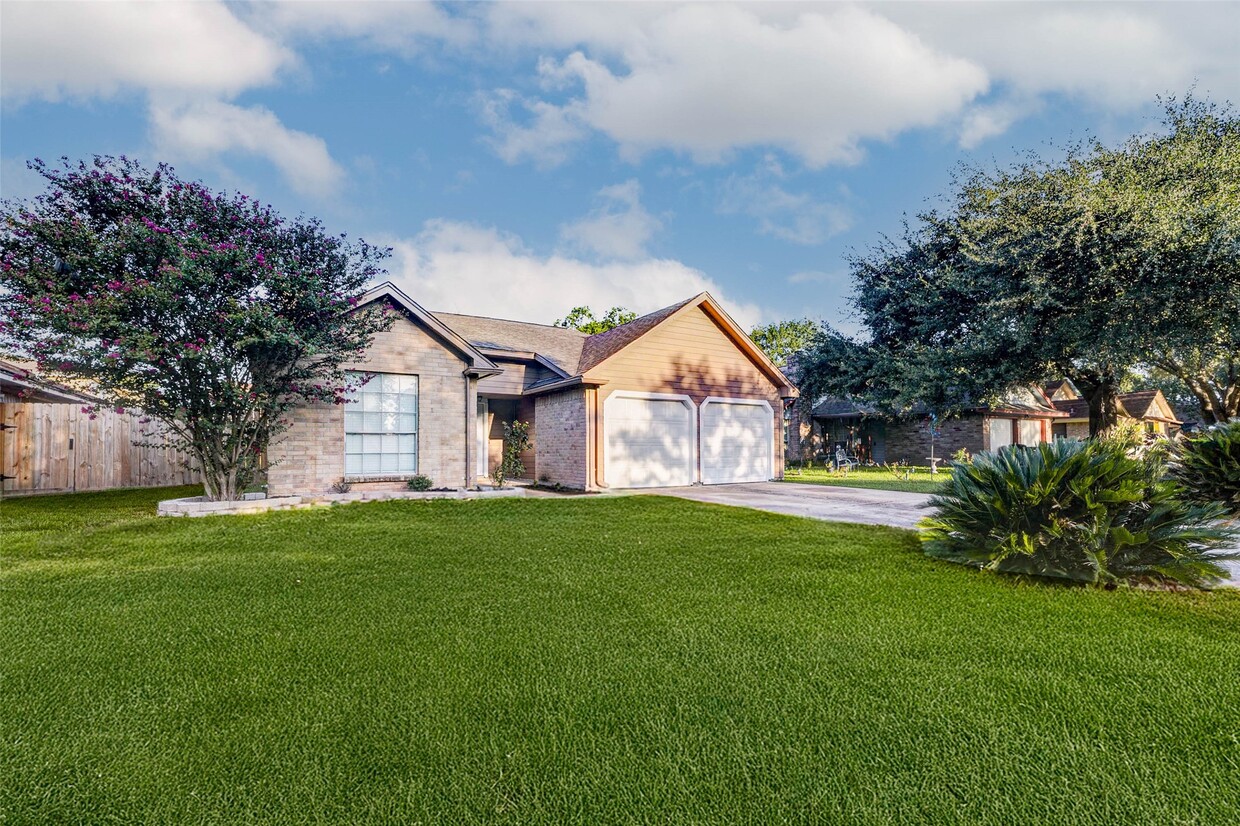 Primary Photo - 6715 Liberty Valley Dr