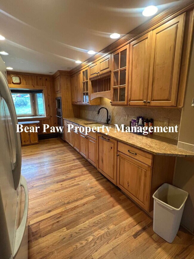 Foto del edificio - Spacious 4 Bedroom Home in North Evergreen!!