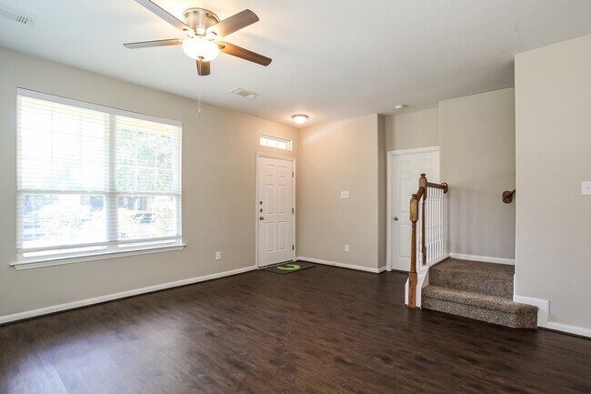 Foto del edificio - 17243 Lafayette Hollow Ln