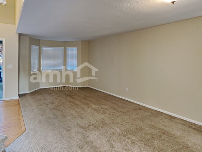 Building Photo - 13955 Hudson Street