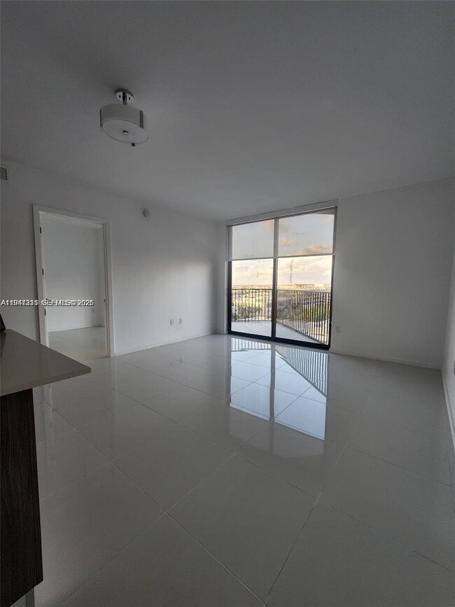 Building Photo - 5300 Paseo Blvd