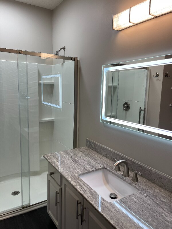 Building Photo - 5026 Belleglen Ct