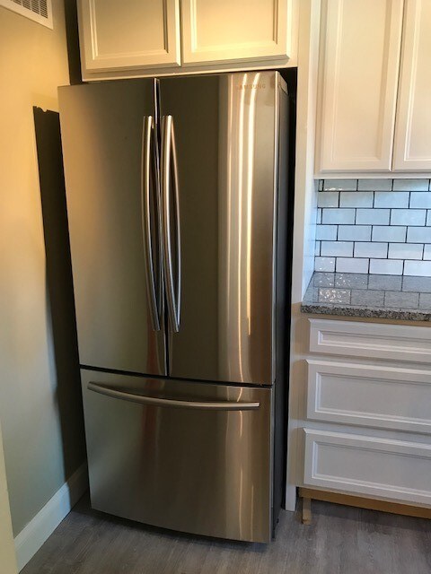 Building Photo - 4024 N Larkin St