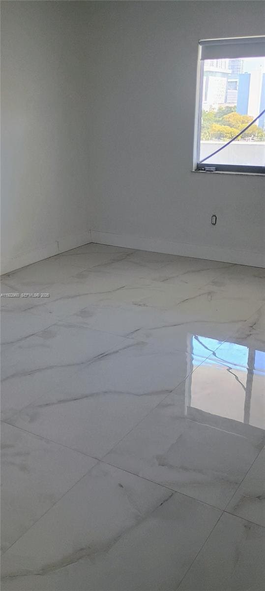 Foto del edificio - 36 NW 6th Ave