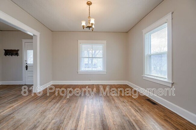 Building Photo - 306 Myrtle Ave