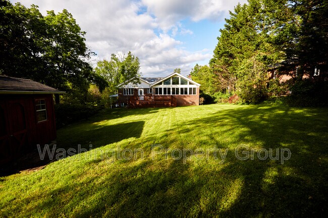 Photo - 3822 Pickett Ct House