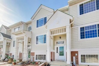 Building Photo - 3357 Ravinia Cir