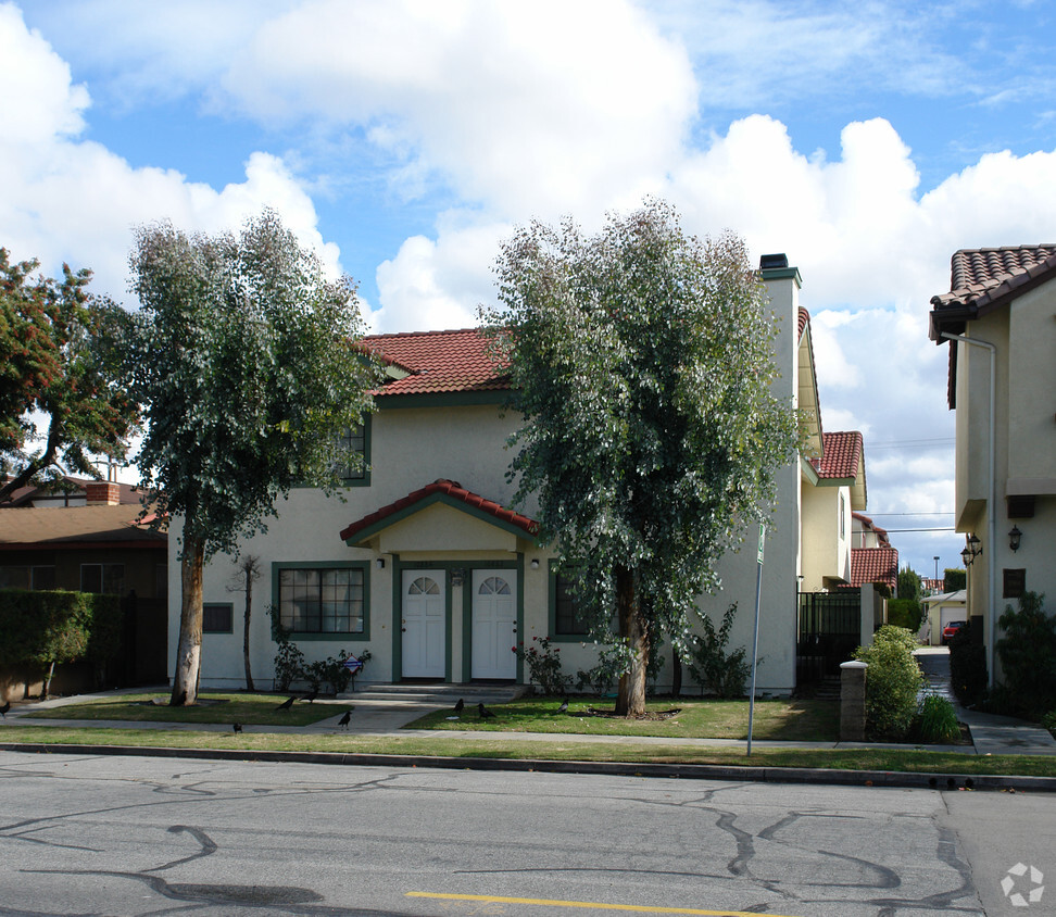 Foto del edificio - 10882-10884 Walnut St