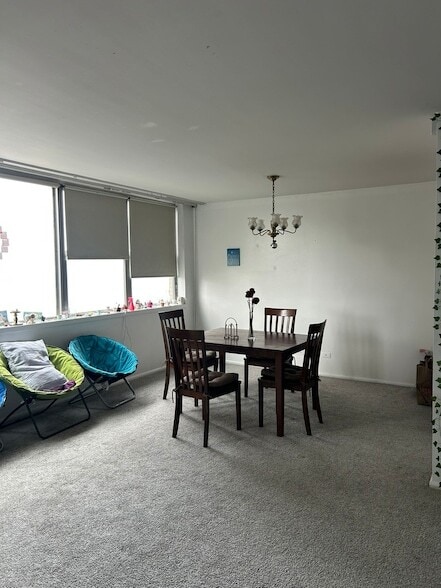 Building Photo - 6301 N Sheridan Rd