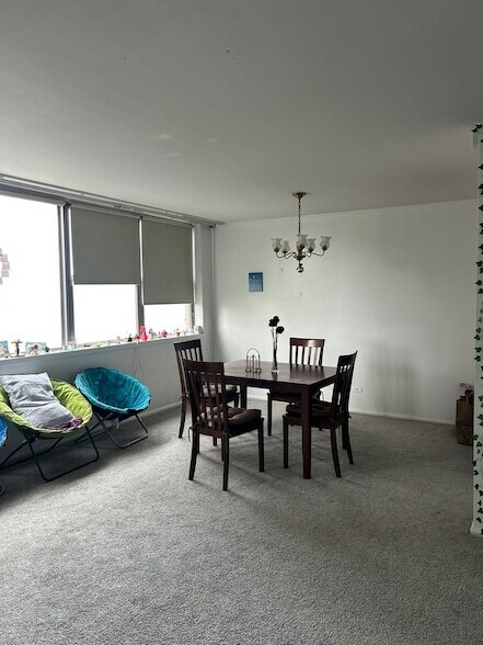 Foto del edificio - 6301 N Sheridan Rd