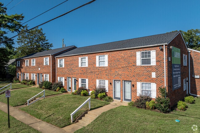 Foto del edificio - LIV Lakeview