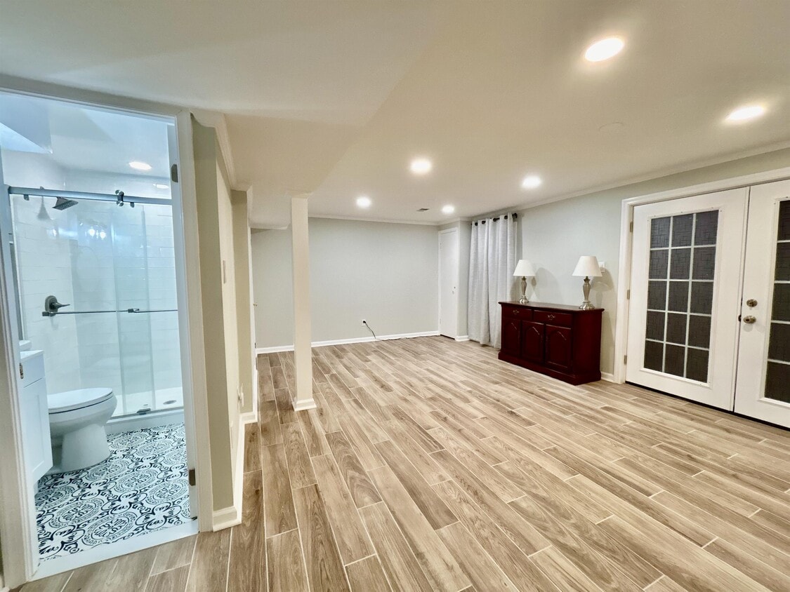 Photo - 25 Big Acre Square (Gaithersburg, MD)