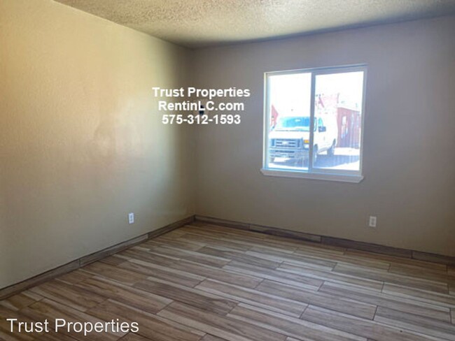 Building Photo - 217 N San Pedro St