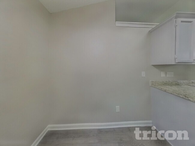 Building Photo - 1613 Bear Brook Dr