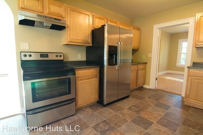 Building Photo - 4 br, 2 bath House - 125 Homepark Boulevard
