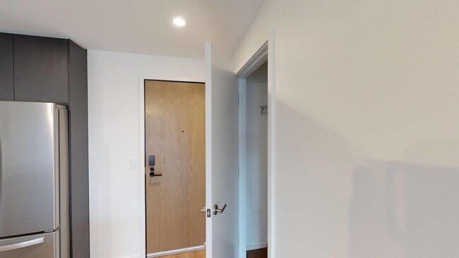 Building Photo - 341 Harrison Ave
