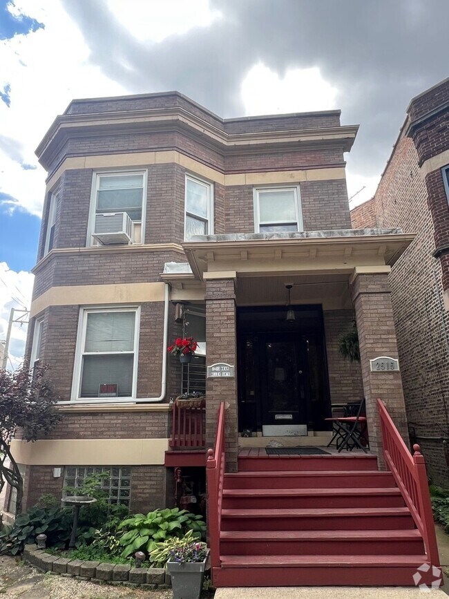Building Photo - 2515 W Argyle St