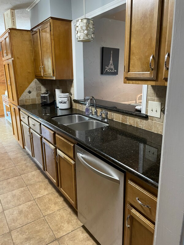 Foto del edificio - 4001 Windfree Dr