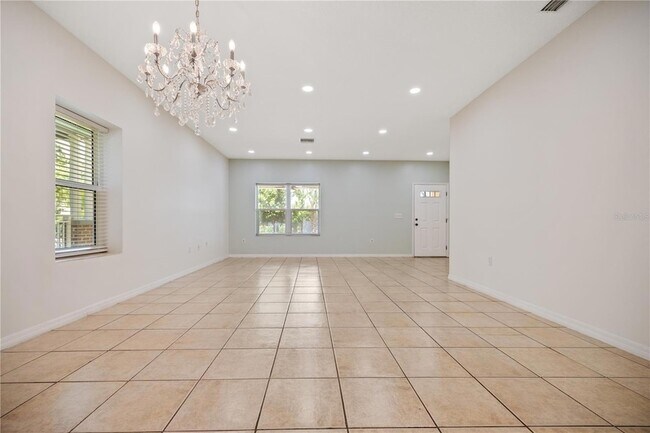 Foto del edificio - 609 E Orange St
