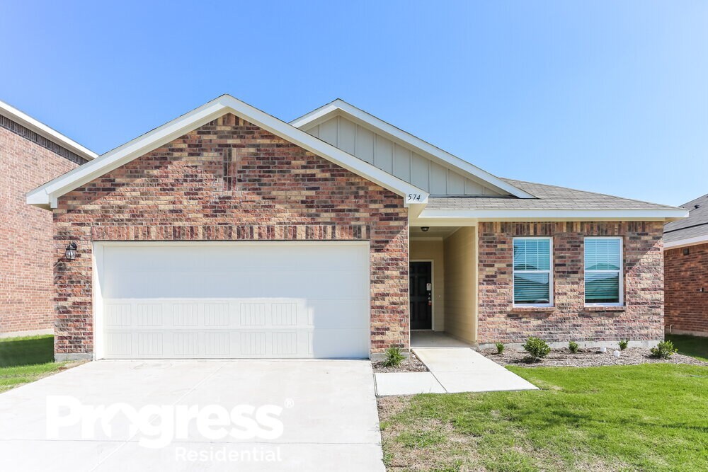 Primary Photo - 574 Crestridge Dr