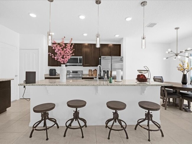 Building Photo - 4432 Desert Rose Ave