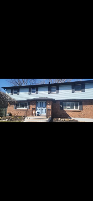 Primary Photo - 236 Sunshine Dr